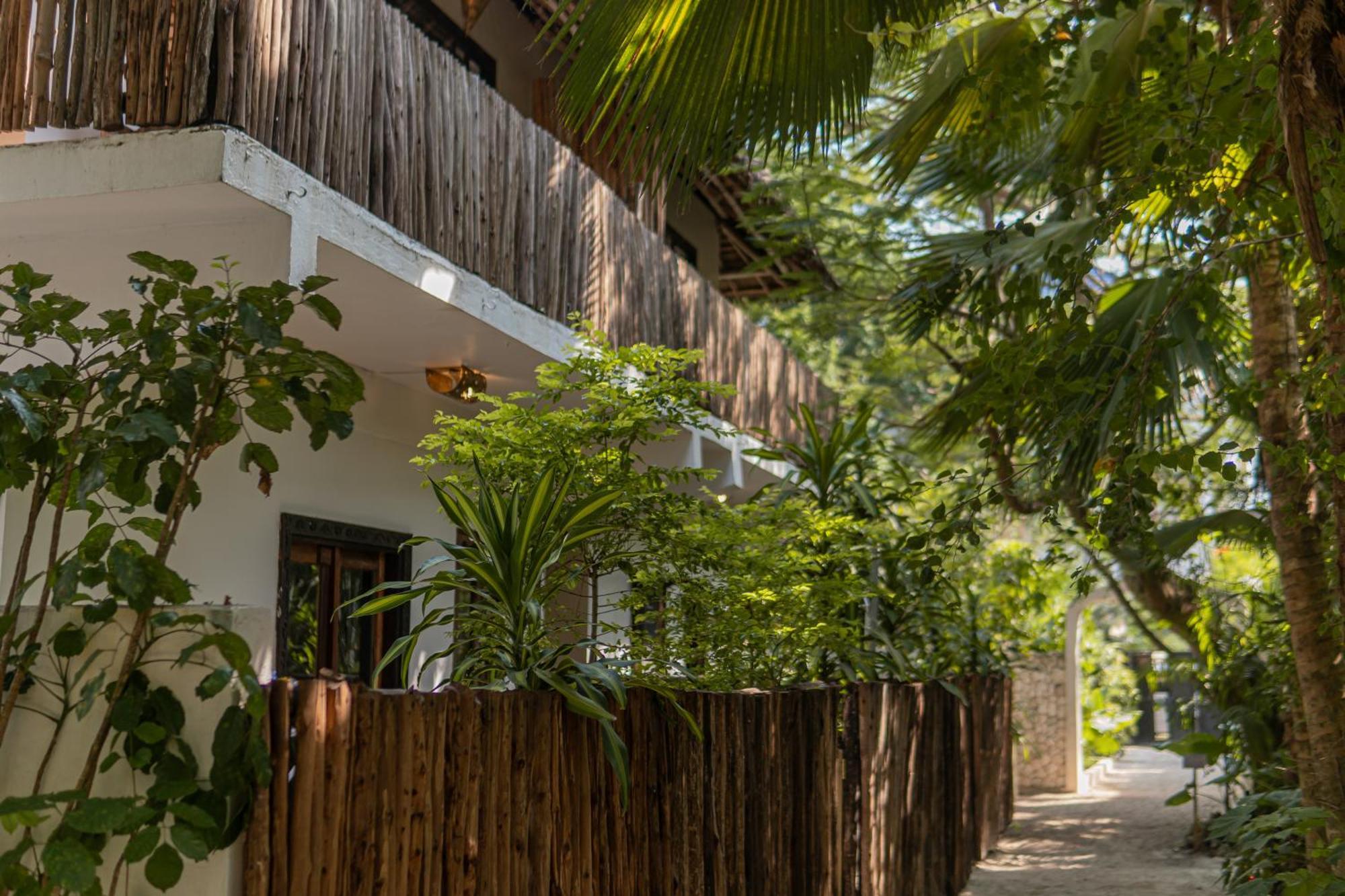 Mr Kahawa Hotel Paje Exterior photo