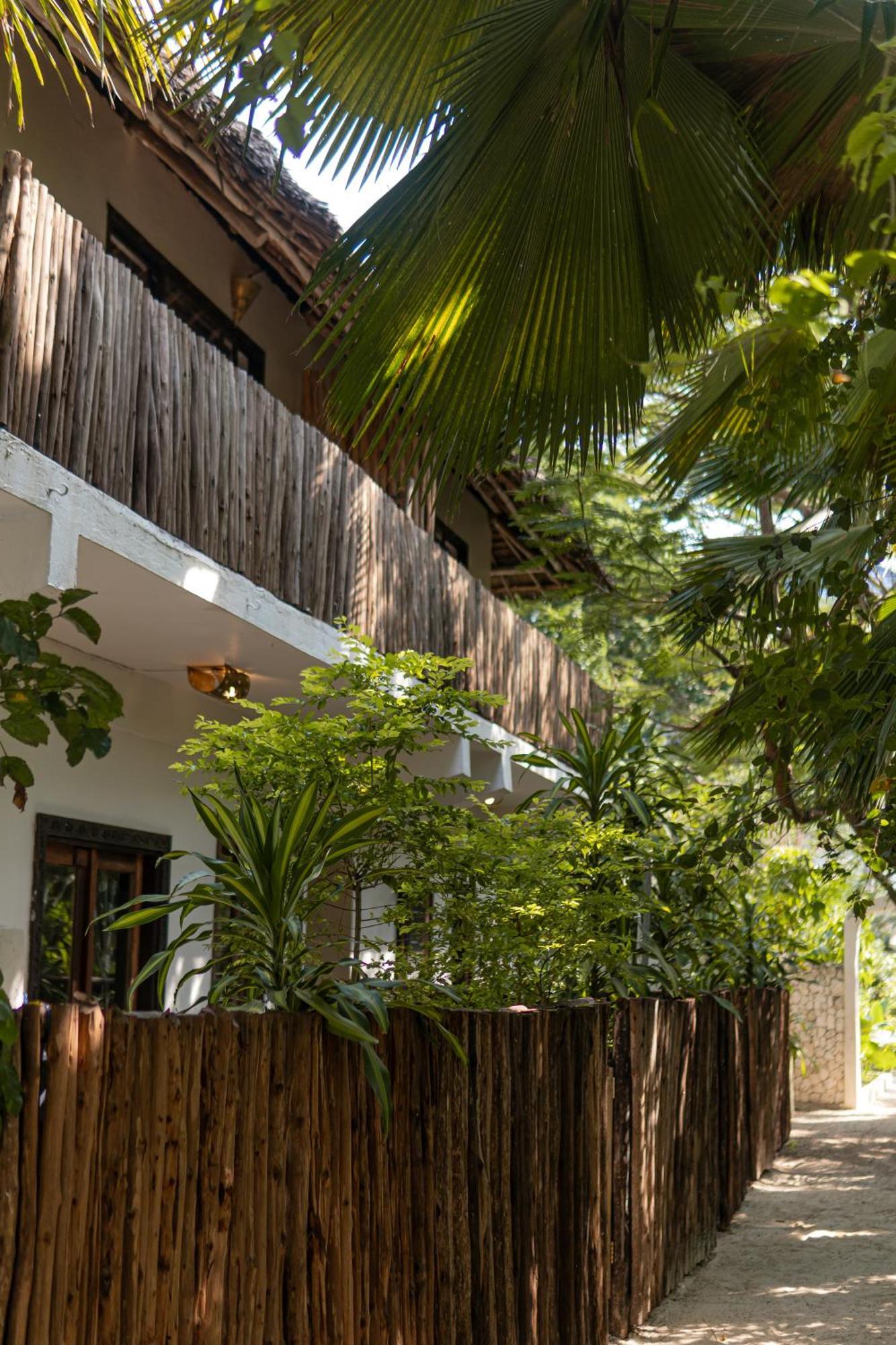 Mr Kahawa Hotel Paje Exterior photo